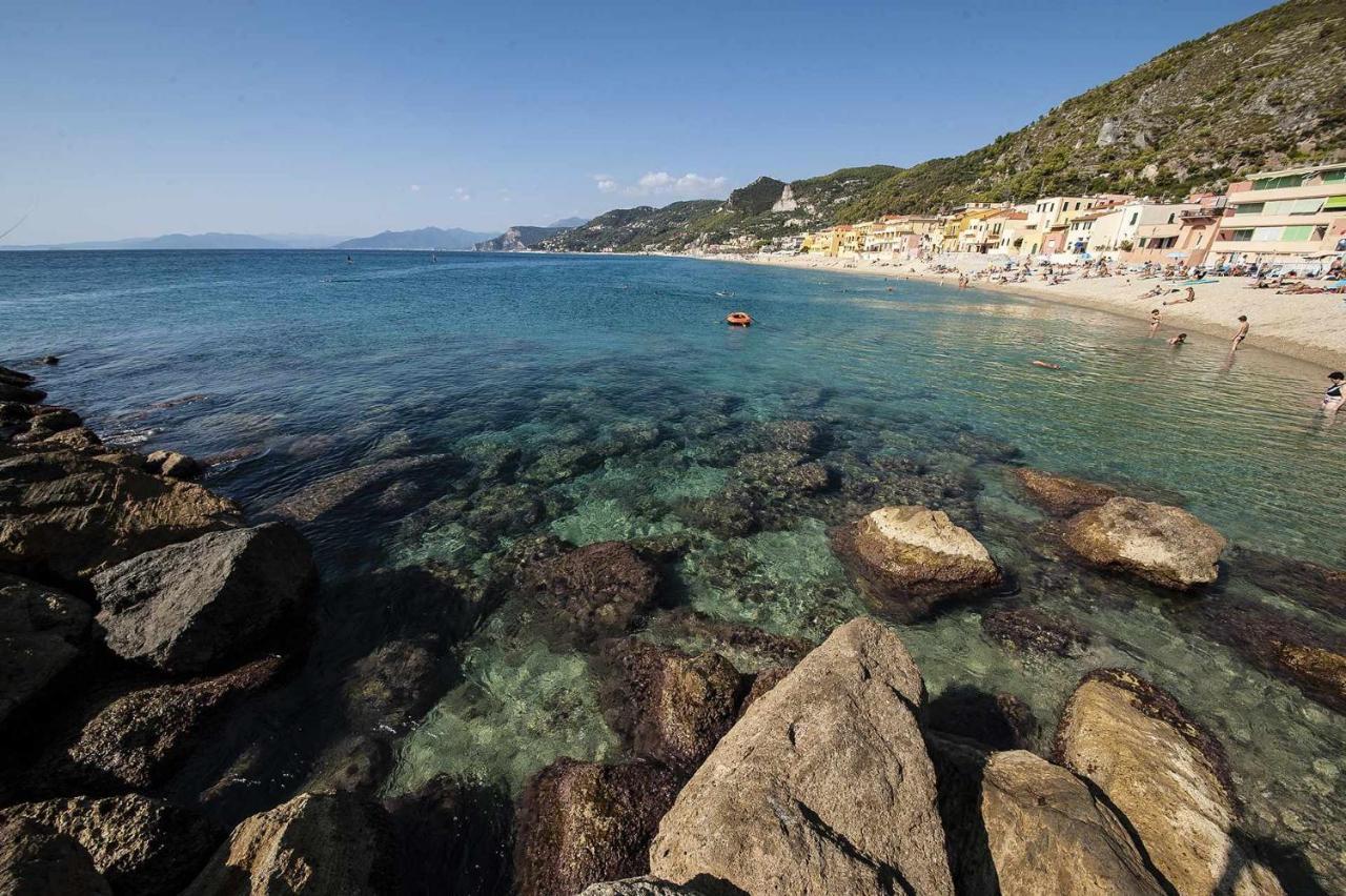Le Torri Riviera Holiday 阿尔本加 外观 照片