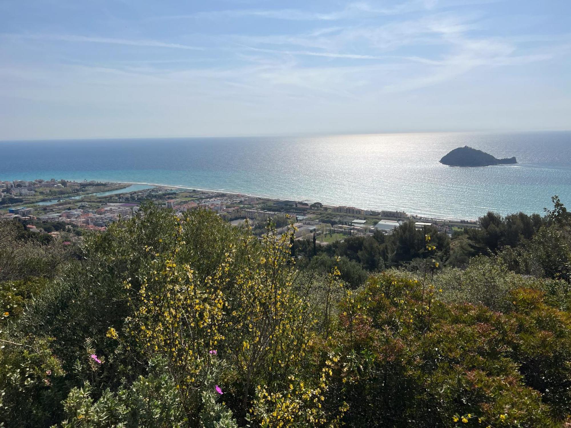 Le Torri Riviera Holiday 阿尔本加 外观 照片